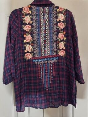 NWOT Johnny Was embroidered Tuscan / plaid shirt